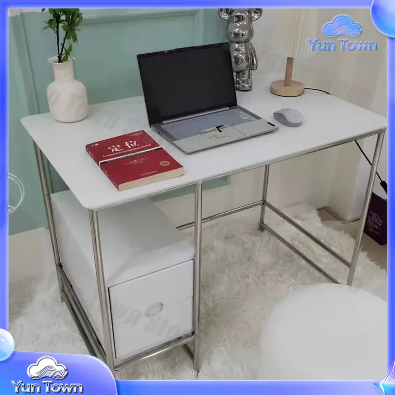Mesa de Computador Simples em  - Home Office Ikea avaliação e preço